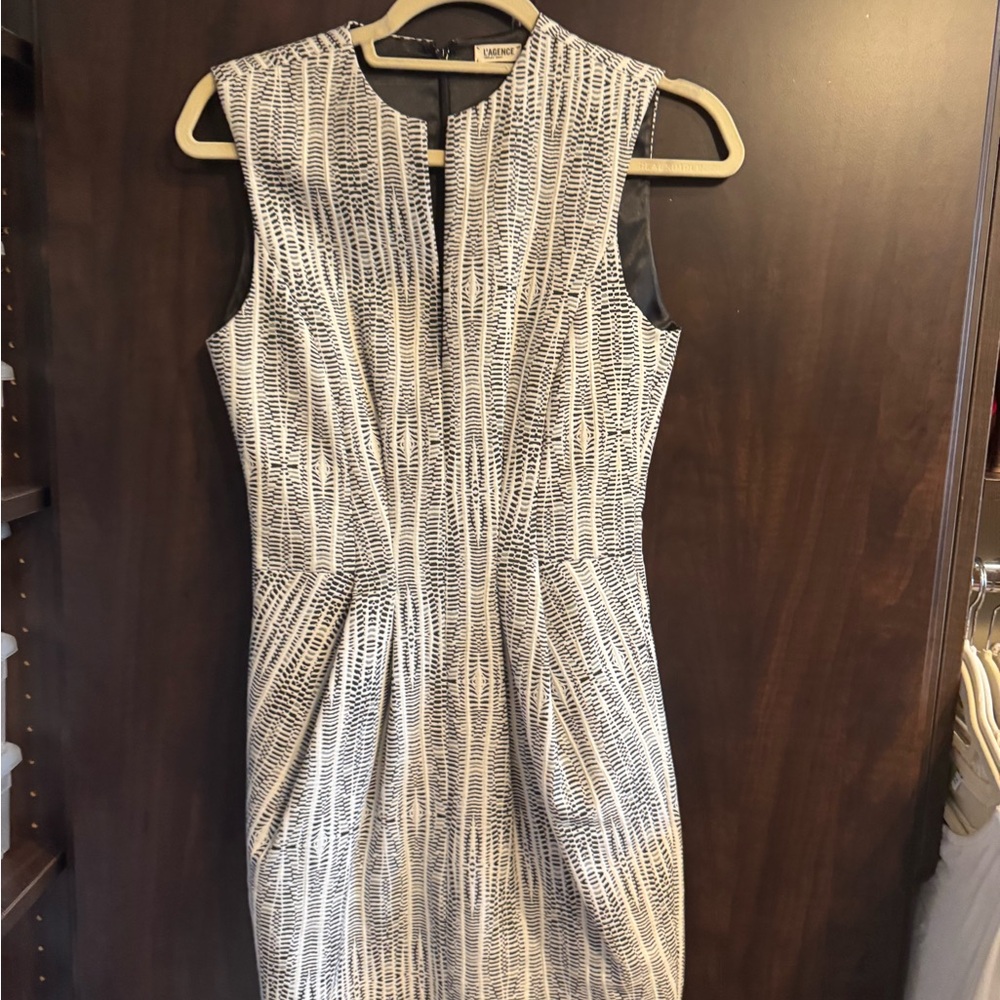 Lagence Black and White Patterned Garment